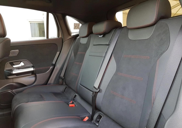 Mercedes-Benz EQA cena 239900 przebieg: 13669, rok produkcji 2023 z Łobżenica małe 254